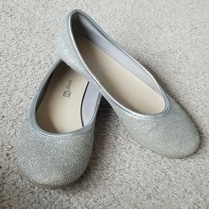 ❤ 4/$20 Smart Fit Silver Shoes